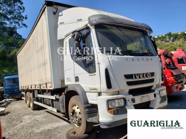 IVECO TECTOR 240E25 2011